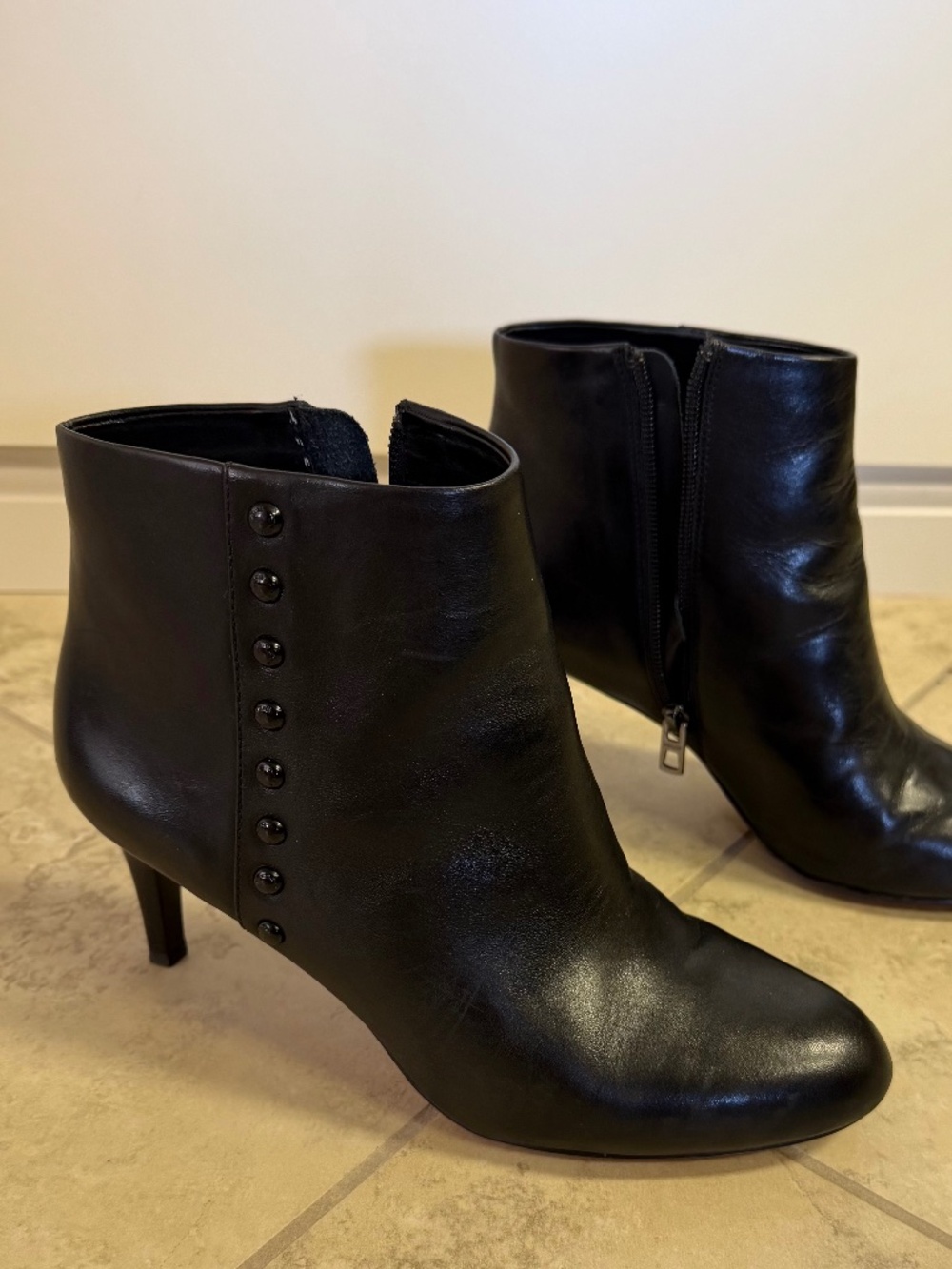COACH Hickory Black Soft Shine Leather Studded Booties - Like New Size 8 M - Picture 7 of 11